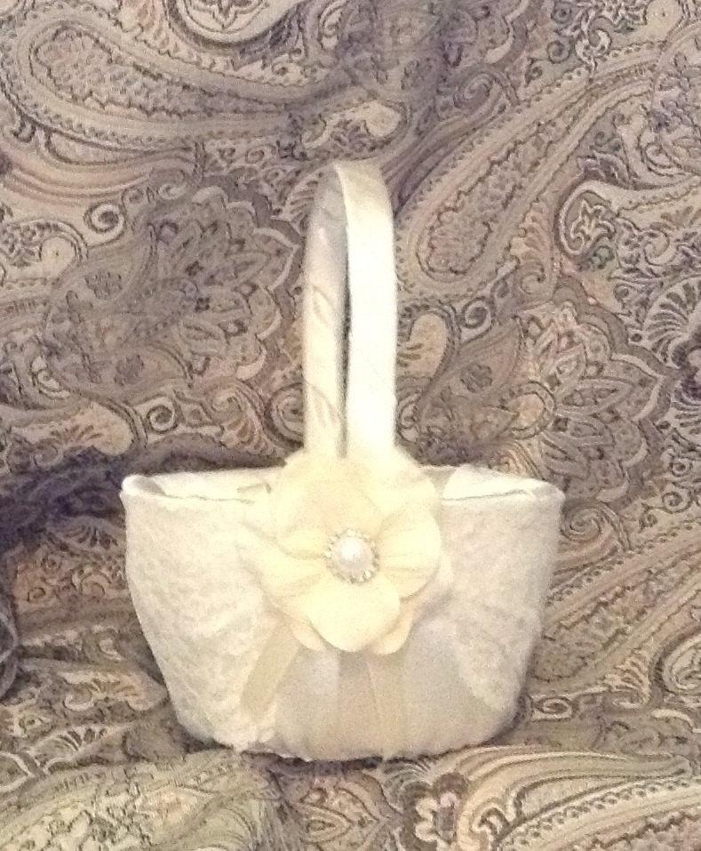 زفاف - wedding flower girl basket ivory or white color custom made lace