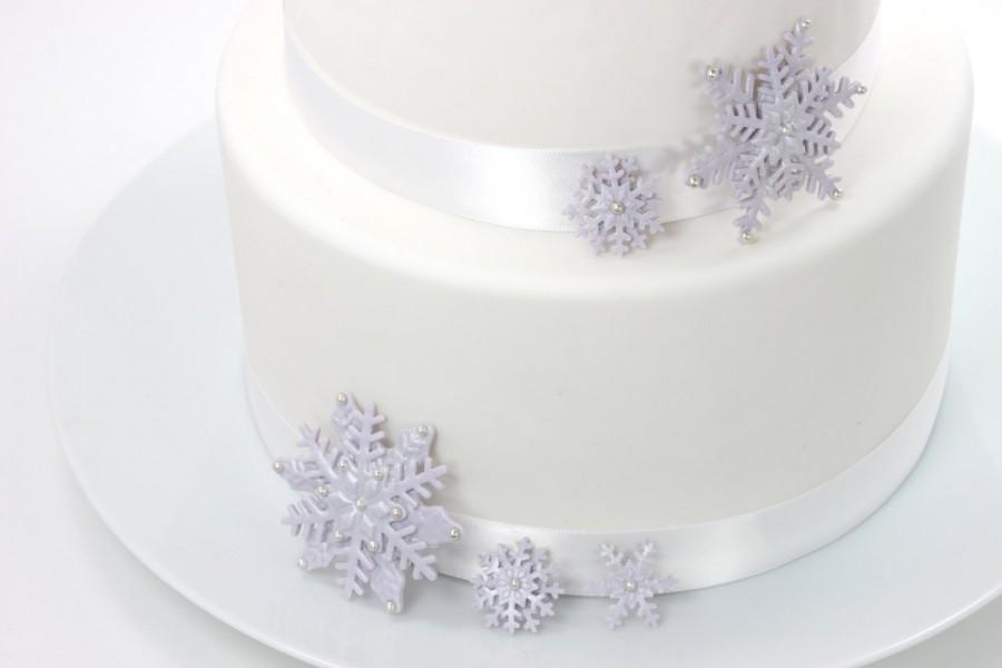زفاف - Silver Iridescent Sugar Paste Snowflake Wedding Cake Topper by lil sculpture- Set of 24