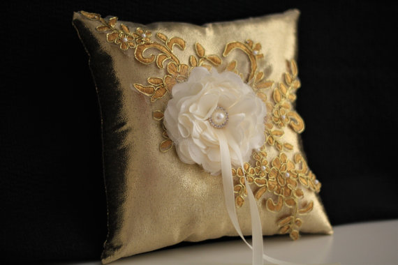 Mariage - Gold Lace Ring Bearer Pillow & Flower Girl Basket  Gold Wedding Ring Pillow   Wedding Basket with gold lace and handmade flower with brooch