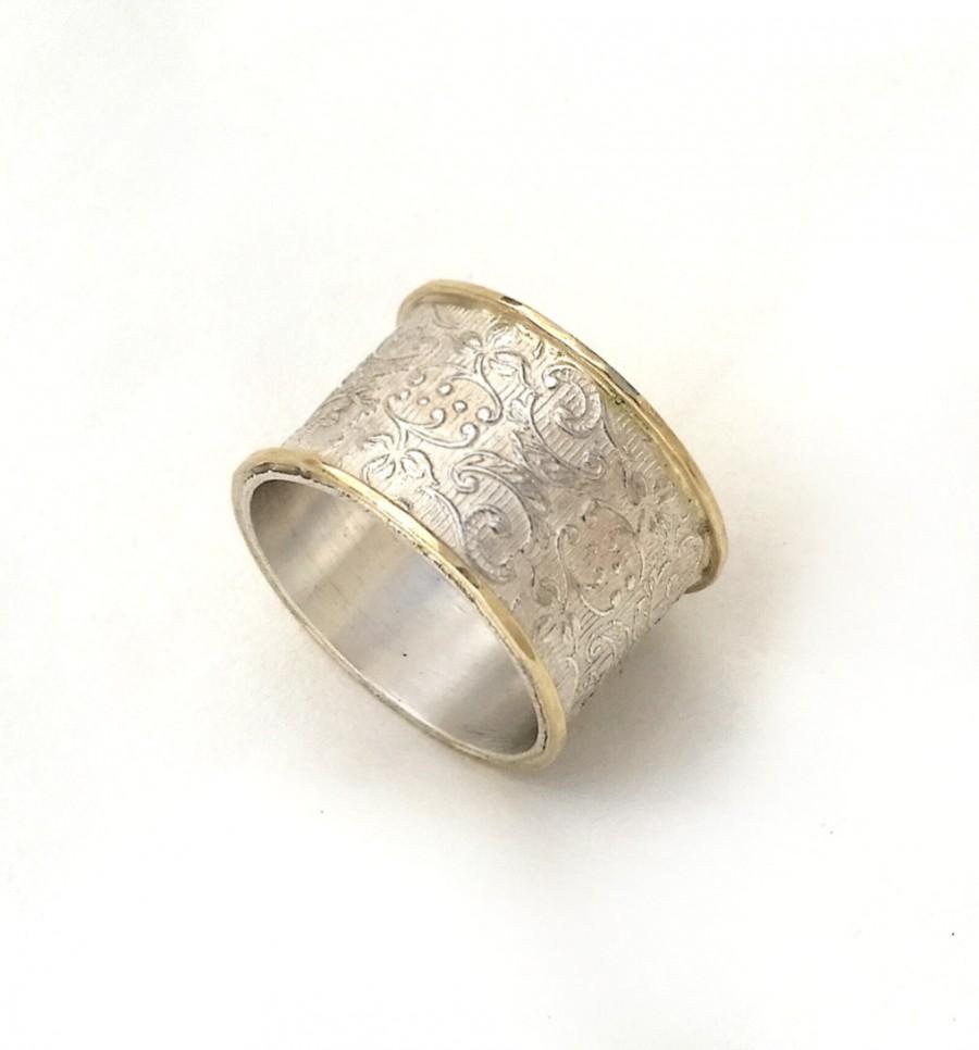 زفاف - Wide silver wedding ring, flower and leaf pattern, women's wedding band, textured silver base, raised yellow gold edges, art nouveau design