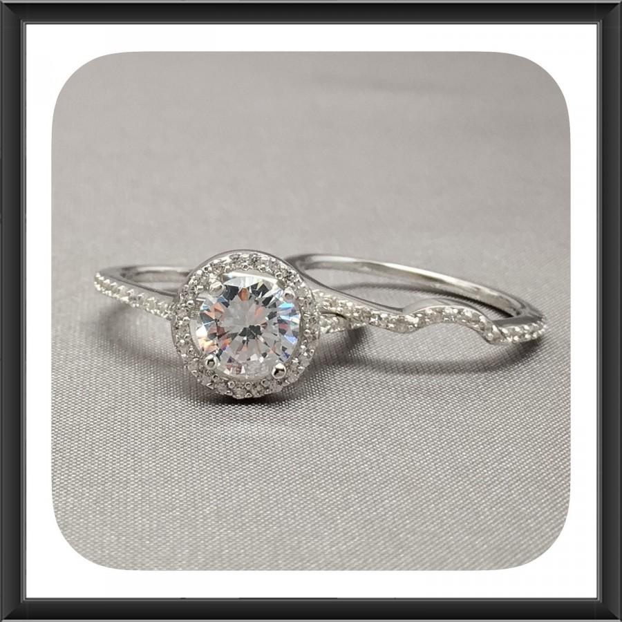 زفاف - 1.20 Ct. Halo Round Brilliant Cut Fine Quality Cubic Zirconia Engagement Ring Set In Sterling Silver, Engagement Ring, Wedding Ring Set