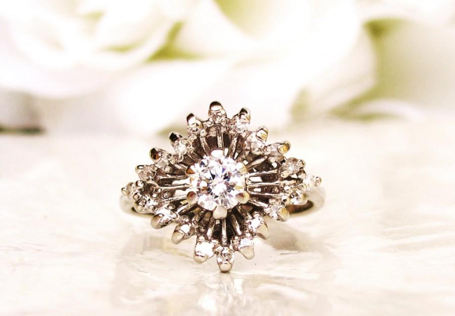 زفاف - Vintage Diamond Starburst Engagement Ring 0.85ctw Diamond Wedding Ring 14K White Gold Diamond Cluster Anniversary Ring Size 6