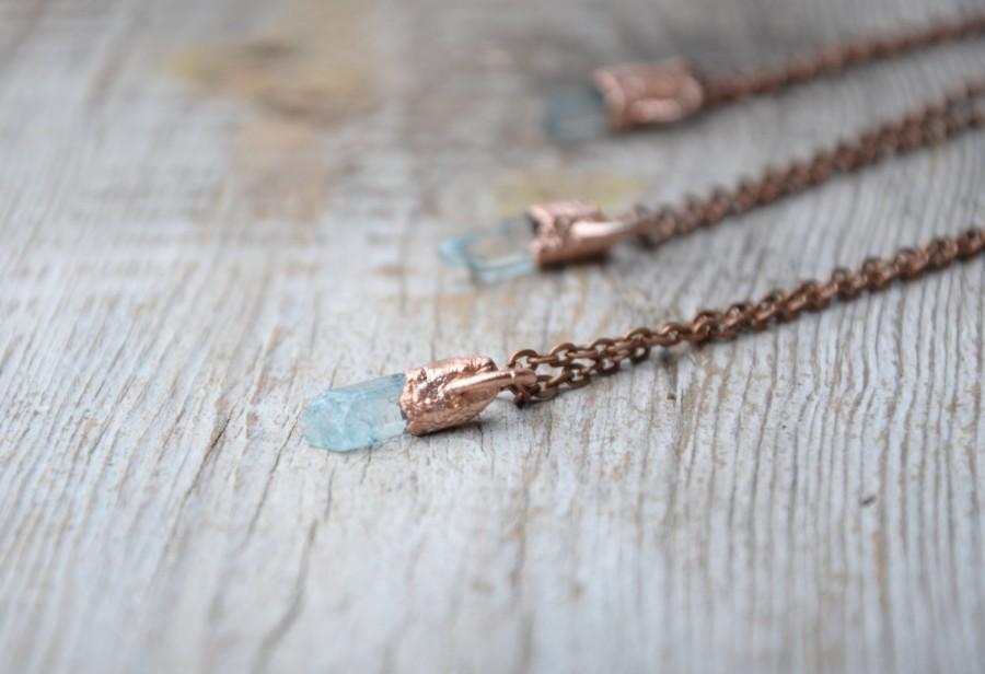 Hochzeit - small raw aquamarine pendant crystal necklace gift for women bridesmaid necklace gemstone aquamarine jewelry copper electroforming