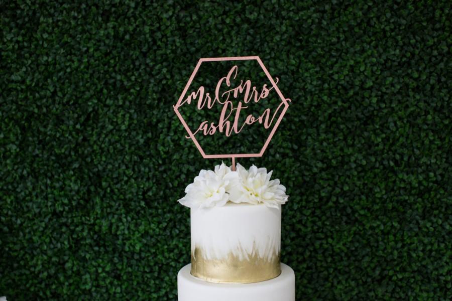 Wedding - Laser Cut Geometric Mr & Mrs Wedding Cake Topper - (ONE) Personalized Wood Cake Topper - Custom Cake Decor Modern Calligraphy Dessert Table