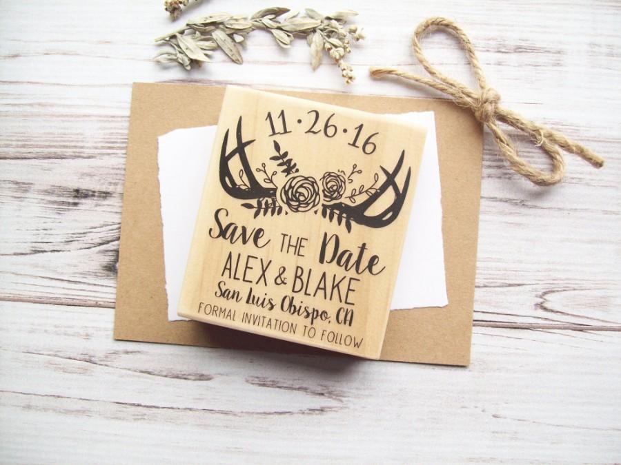 Mariage - Save the Date Antlers Stamp with Flowers - Rustic Deer Woodland Floral Bouquet Wreath - Custom Rubber Stamp