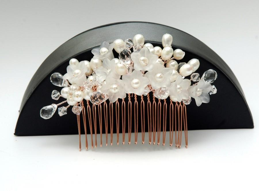 Mariage - Floral Pearl Wedding Hair Comb, Hair Jewelry Rose Gold Bridal Comb, Pearls Hair Comb, Crystal Headpiece, Statement Headpiece, Ayansiweddingdesigns - $60.00 USD