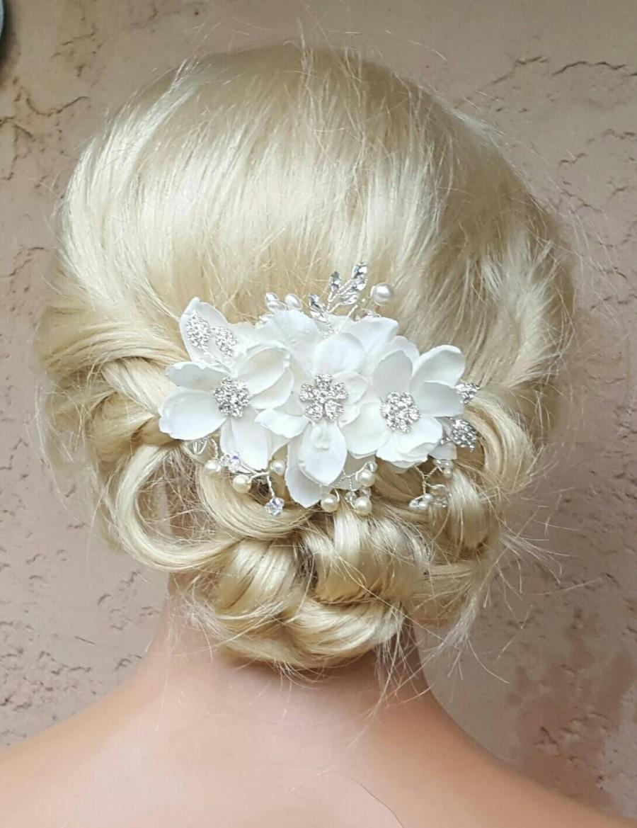 Hochzeit - Bridal Hair Comb, Wedding Comb, Decorative Comb, Floral Wedding Comb, Rhinestone  Bridal Comb, Ivory Pearls, rhinestone leaves, crystals