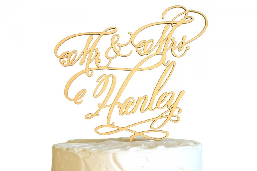 Mariage - Gold Mr. and Mrs. Cake Topper, Calligraphy Style for Weddings or Parties, Gold, Silver, or Wood