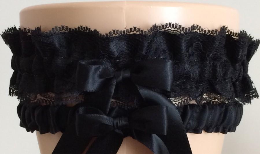 Hochzeit - Black Satin and Lace Wedding Garter Set, Bridal Garter, Prom Garter, Black Lace Garter, Keepsake Garter