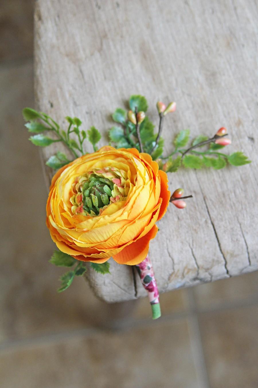 Hochzeit - Boho Boutonniere or Pin on Corsage 