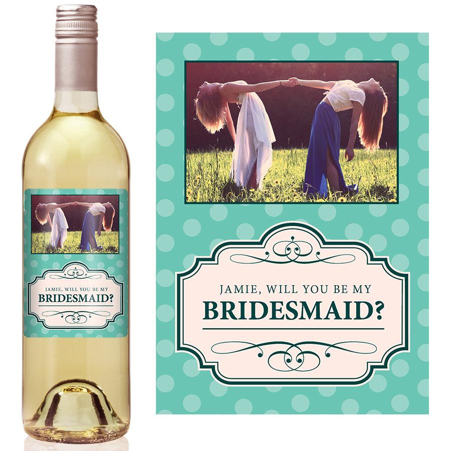 Hochzeit - Custom Bridesmaid Proposal Gift - Bridesmaid Wine Bottle Label - Asking Bridesmaid - Will you Be My Bridesmaid Gift