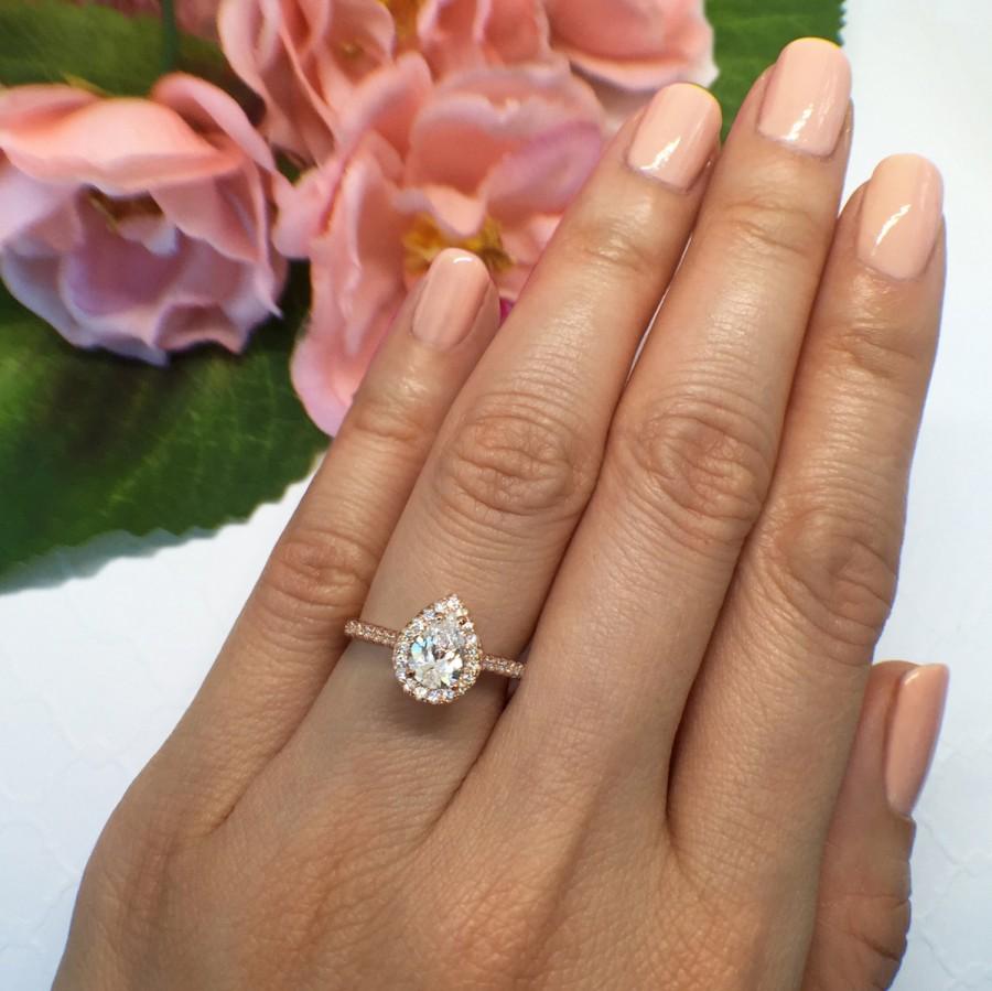 زفاف - New! 1 ctw, 3/4 ct Pear Halo Engagement Ring, Classic Halo Ring, Man Made Diamond Simulants, Wedding Ring, Sterling Silver, Rose Gold Plated