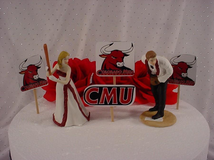 Hochzeit - Custom CMU Couple Ready To Hit A Home Run Baseball Lover Bride Batting and Groom Pitching Wedding Cake Topper Sports Groom's Fan