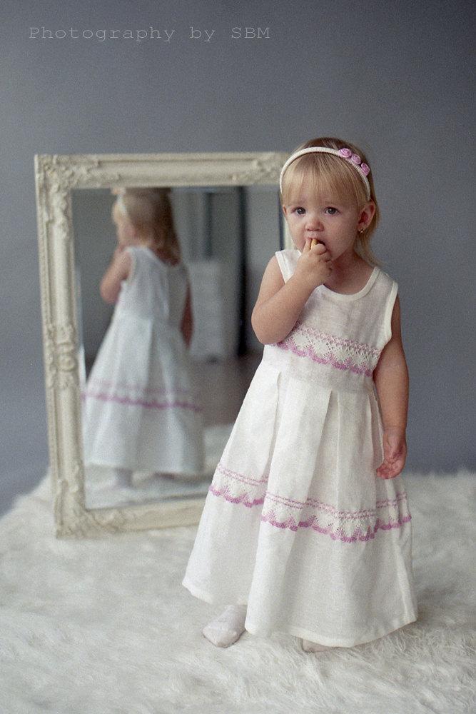 Свадьба - Baptism linen dress - White linen girl dress - Linen lace dress - Flower girl dress - Linen baby dress - white baby dress - birthday gift