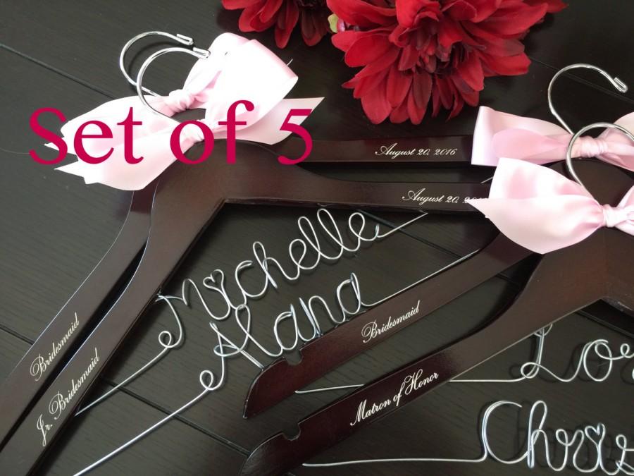 زفاف - Bridesmaid gift, Personalized Hanger,  Custom Bridal Hangers,Bridesmaids gift, Wedding hangers with names,Custom made hangers