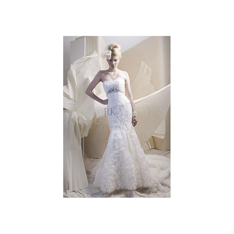 Hochzeit - Alfred Sung Bridal Spring 2013 - Style 6916 - Elegant Wedding Dresses