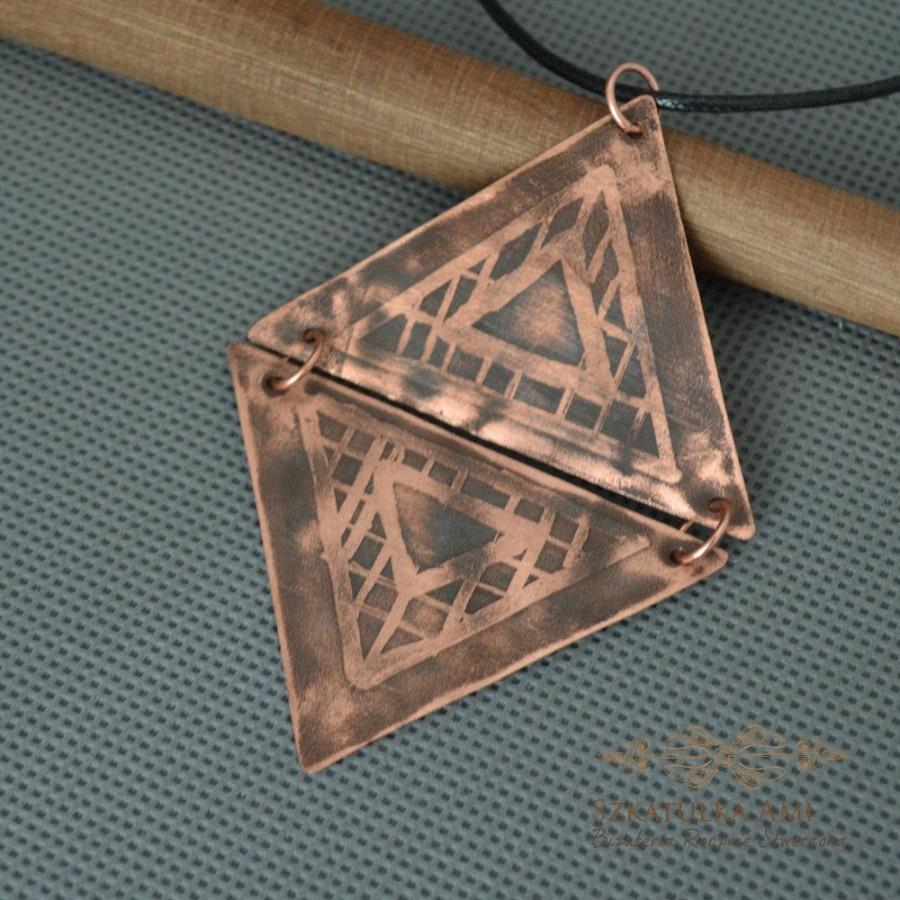 Hochzeit - Pendant necklace grinded copper triangle two metal necklace pickled copper Celtic pattern thong big male pendant women's gift
