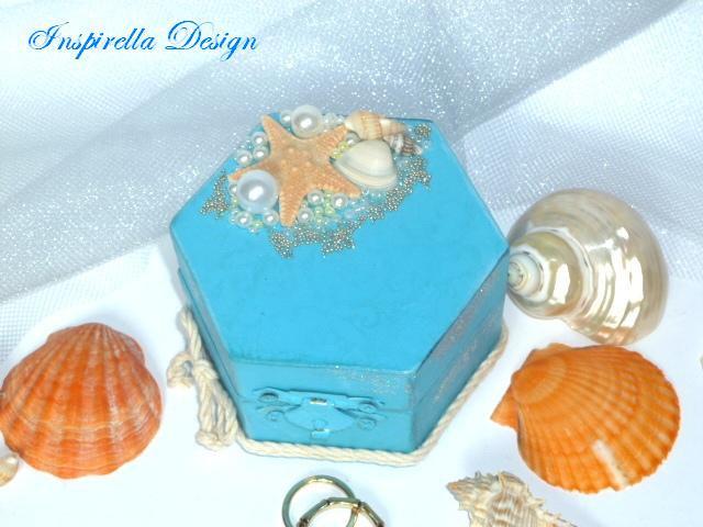 Hochzeit - Nautical Wedding Ring Box,Beach Wedding Ring Box, Starfish and Shells Ring Box, Nautical Ring Pillow Alternative, Beach Wedding Ceremony