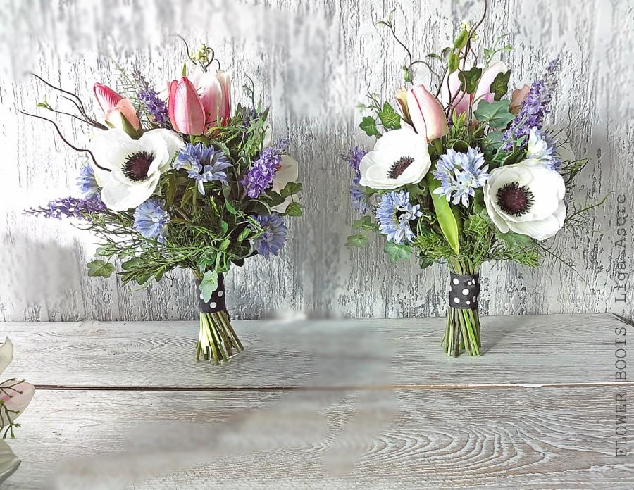 زفاف - Rustic Bridal Bouquet Spring Summer wedding Garden Meadow flowers Anemones Magnolia cornflowers lavender Tulips Ivy handpicked  bridesmaids