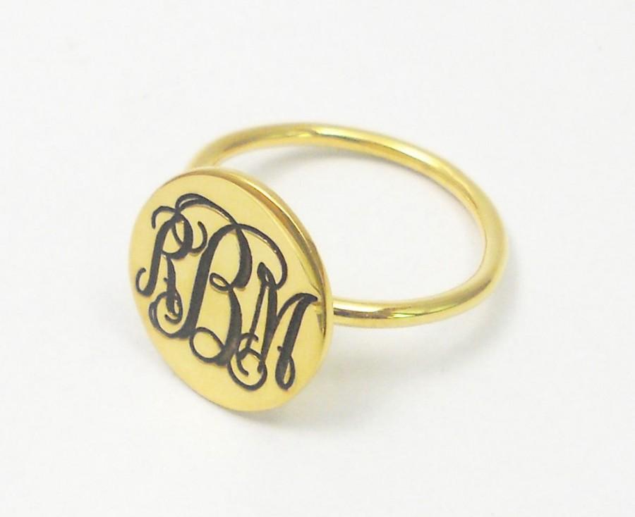 Hochzeit - Gold Monogram Ring,Gold Initial Ring, Monogram Disc Ring,Engraved Name Ring,Gold Disk Ring,Custom Initial Ring,Gold Nameplate Ring