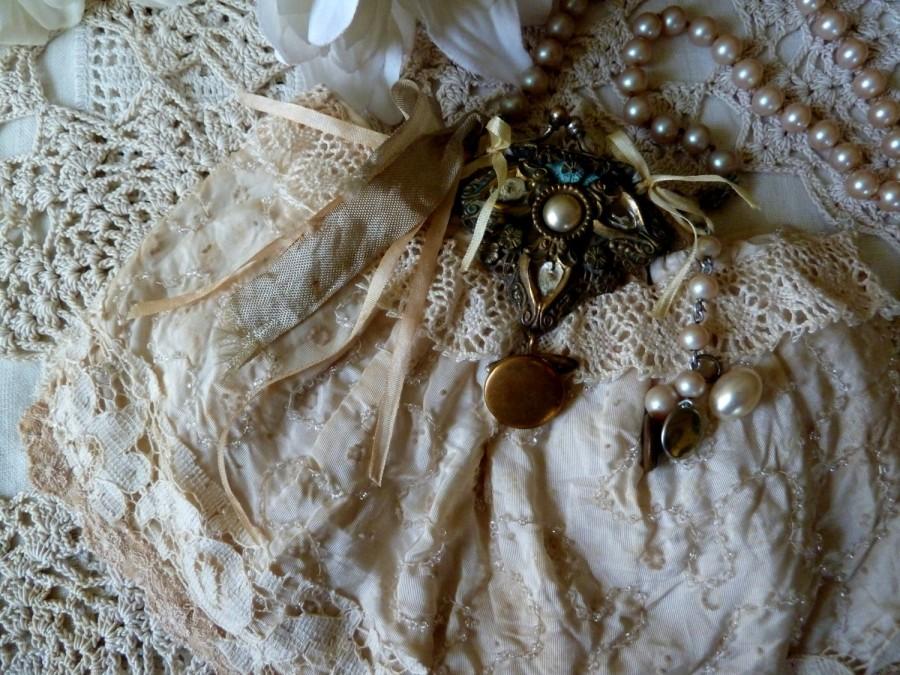 Hochzeit - SALE, Upcycled Bridal Wedding HandBag, OOAK Design, Vintage Bridal Bag, Something Old,  SteamPunk Handbag
