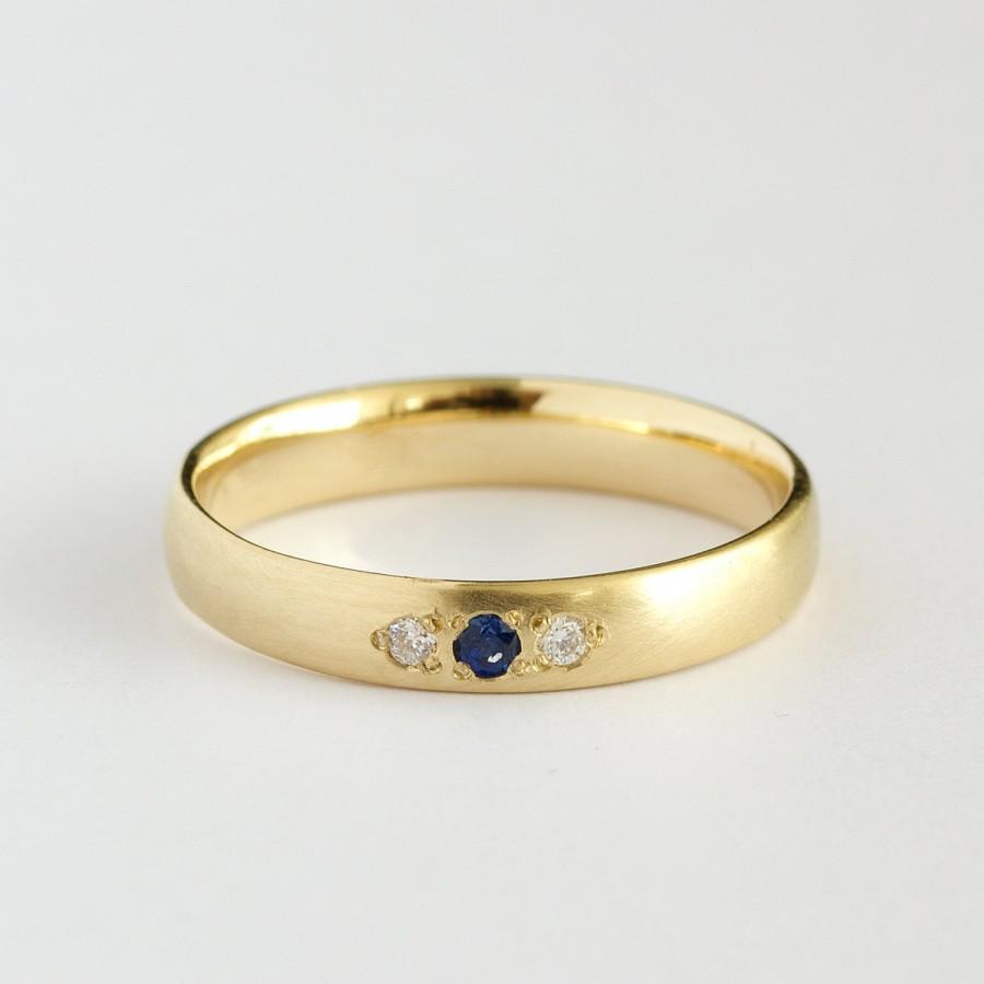 Свадьба - Brushed Matte Diamond Yellow Gold Sapphire Wedding Ring