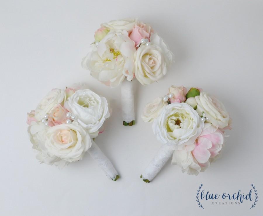 Mariage - Bridesmaid Bouquet, Cream, Ivory, Blush Peony and Rose, Bridesmaid Bouquets, Pearls, Wedding Flowers, Silk Flower Bouquet, Wedding Set