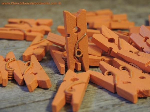 Mariage - Pack of 100 Mini Orange Clothespins