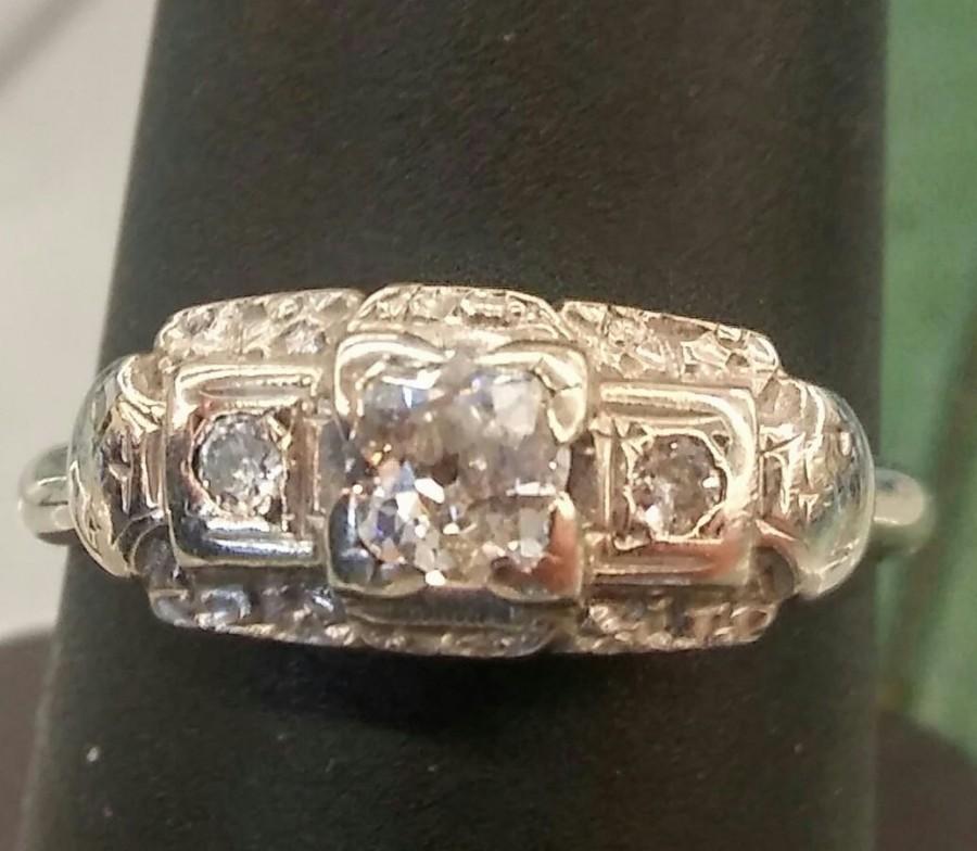 Hochzeit - SALE- Art deco Diamond engagement ring