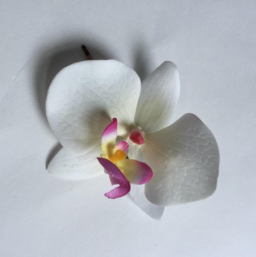 Hochzeit - girls Orchid hair clip, orchid bridal pin, white and pink orchid hair pin, flower hair pin, bridal hair pin, orchid flower girl clip