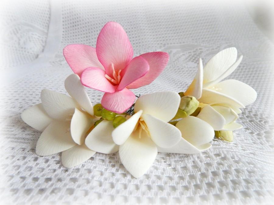 Wedding - Set wedding hair pins, Bridal hair pin, White pink pins, Floral hairpiece, White headpiece, White freesia, Bridal hair comb, Flower wedding - $28.00 USD