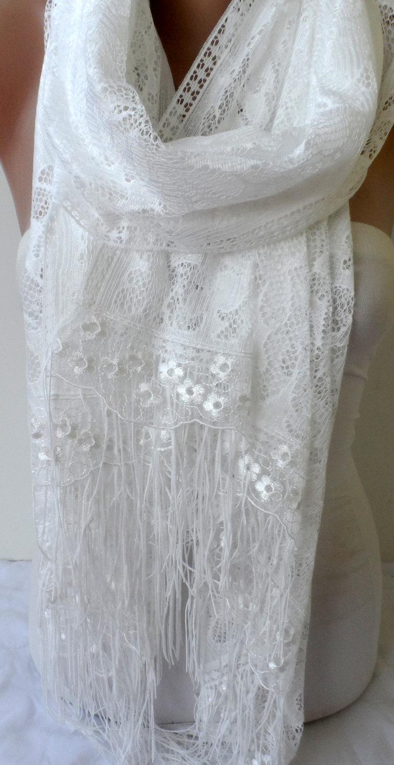 Свадьба - Lace Shawl in Off White with French Lace Bridesmaid wraps Lightweight Soft Summer Wedding Accessories Off white scarfs Gifts for mothers