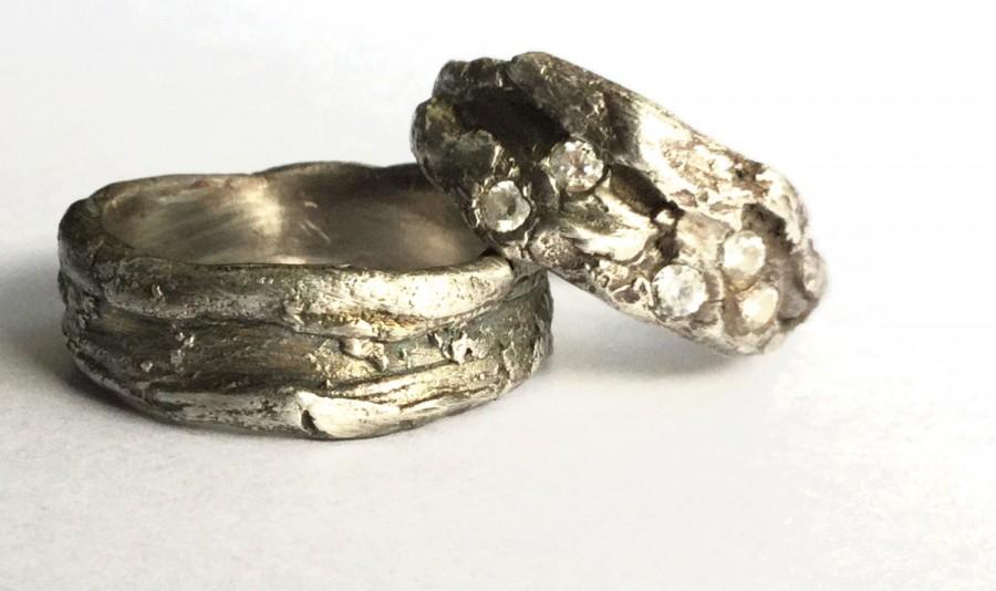 زفاف - Modern wedding rings his and hers couples ecofriendly silver diamond ring unique rustic simple primitive couples Tendra Bands