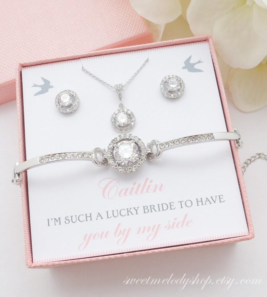 زفاف - Personalized Bridesmaid Gift, Bridesmaid Jewelry, Mother of Bride, Bridesmaid Earrings Solitaire Necklace Bracelet, Halo Round Stud Earrings