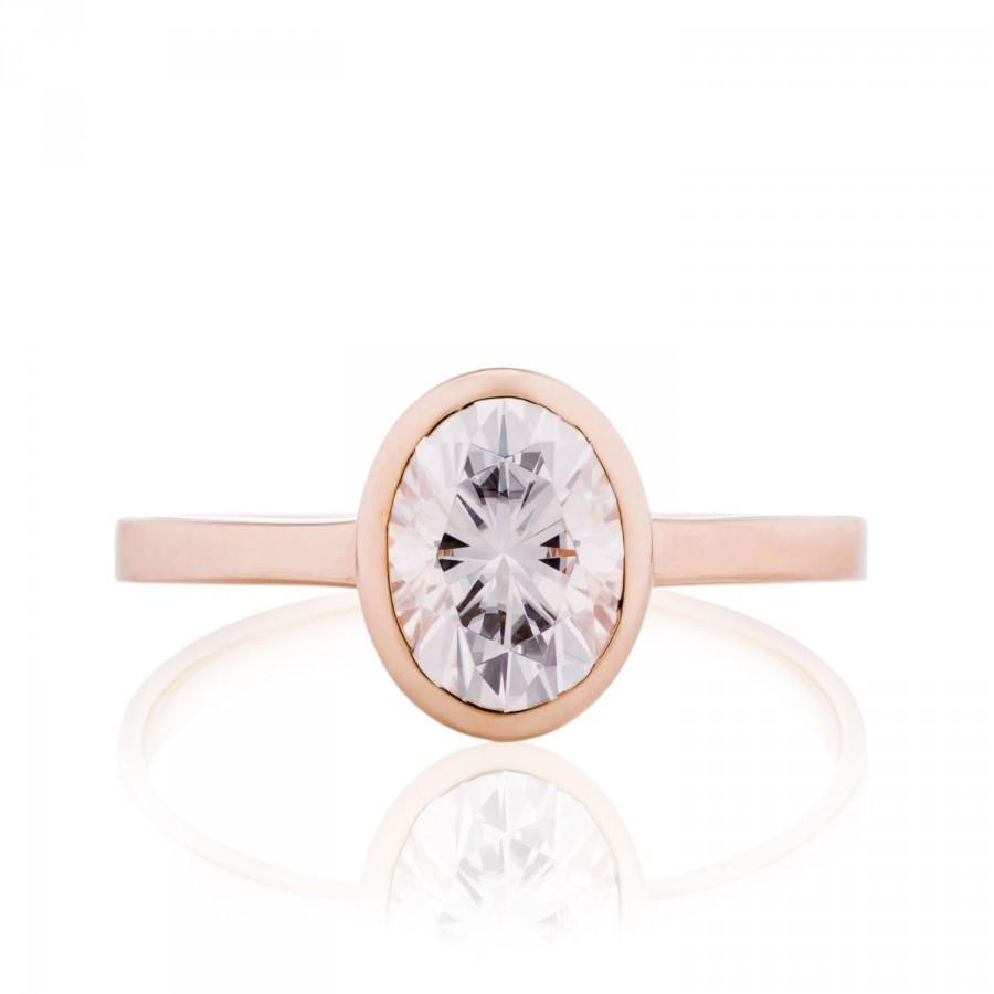 زفاف - Moissanite Oval Engagement Ring Wedding Ring Set, Shadow Band Available, 14K Rose Gold Window Bezel Engagement Ring