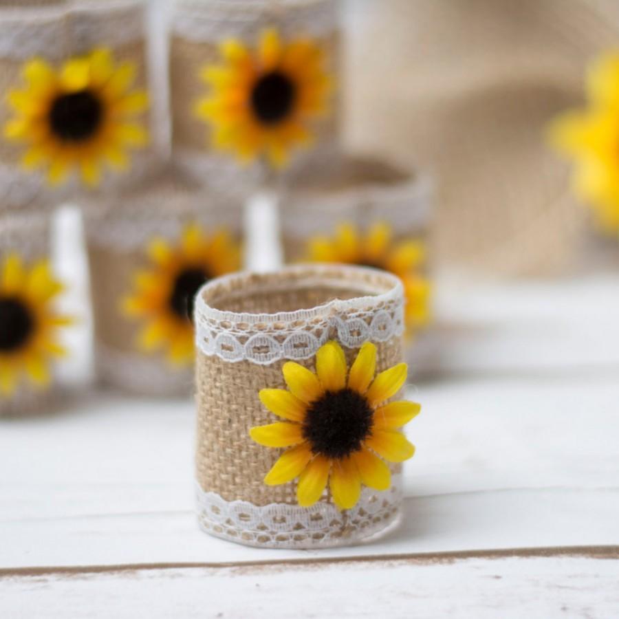 Hochzeit - Sunflower Table Napkin Rings Rustic Wedding Napkins Ring Burlap Table decor Sunflower napkin Lace rings Set of 20