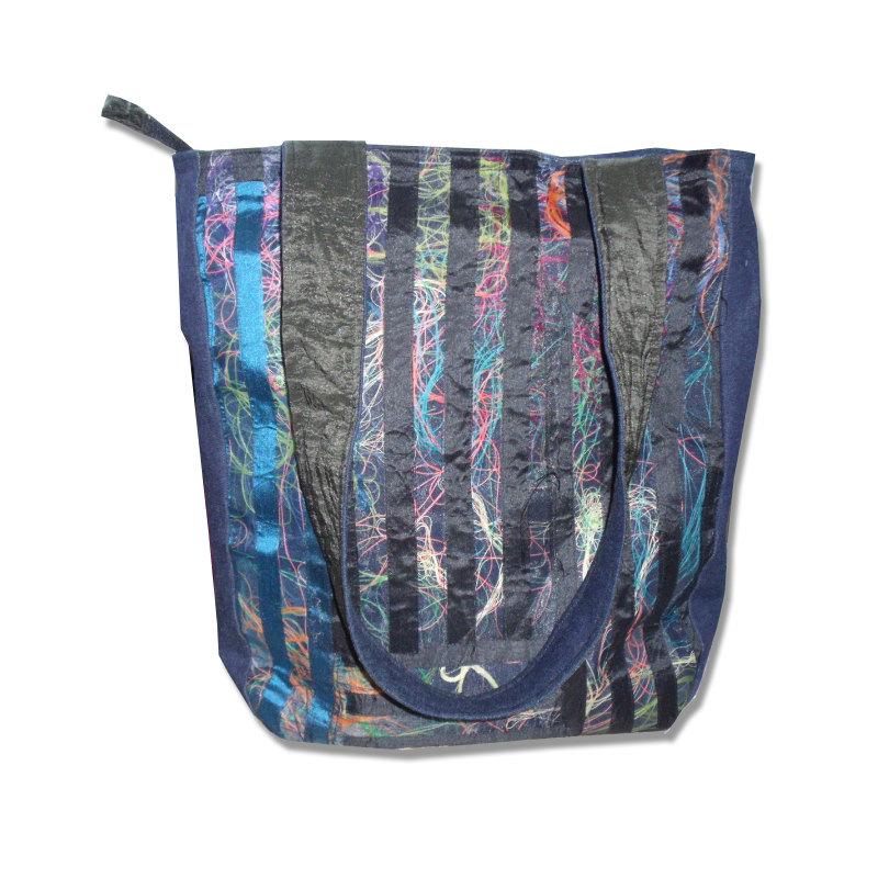 زفاف - Dare to dazzle with this uniquely crafted tote bag!