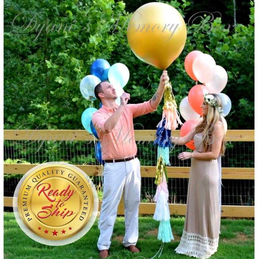 Mariage - GOLD Baby Gender Reveal Balloon / 36" Gold Confetti Filled Balloon with Tassel Tail  / It's a Boy / It's a Girl / Boho Party Decor