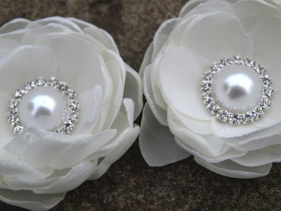 Свадьба - Cream White Colored Flower Hair Pins - Brooches Set of 2