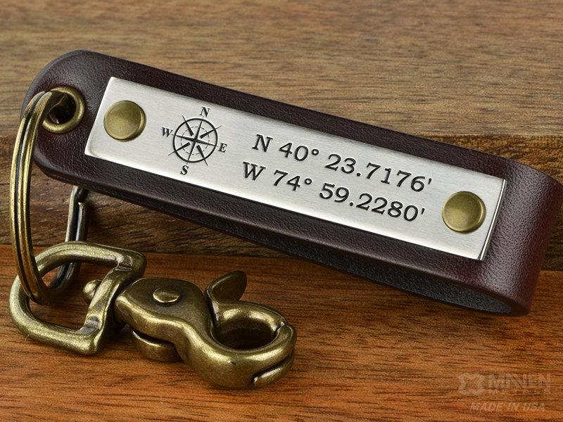Hochzeit - Personalized GPS Coordinates Keychain for your Husband to be