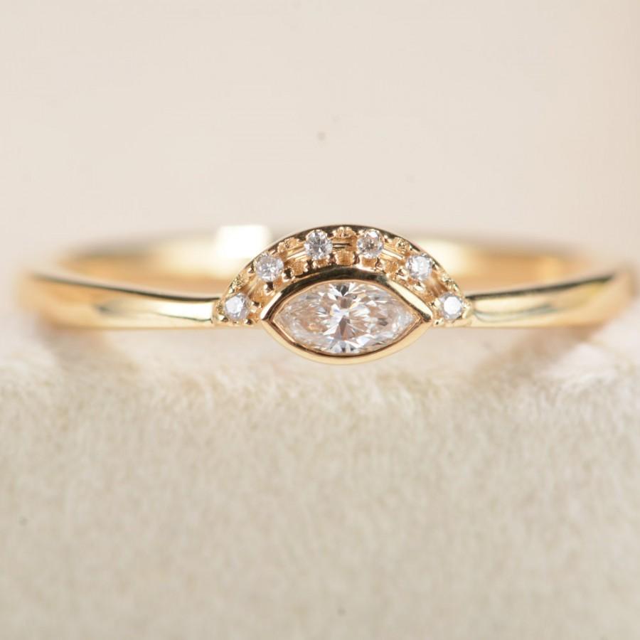Mariage - Marquise engagement ring, Marquise Cut diamond ring Yellow Gold Bezel set  ring Unique Engagement Ring micro pave ring Diamond Wedding Ring