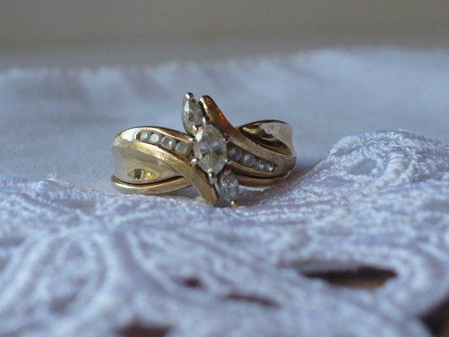 Свадьба - Marquise Diamond Gold Engagement Ring, Anniversary Ring, Diamond Engagement Ring, Vintage Ring Split Band