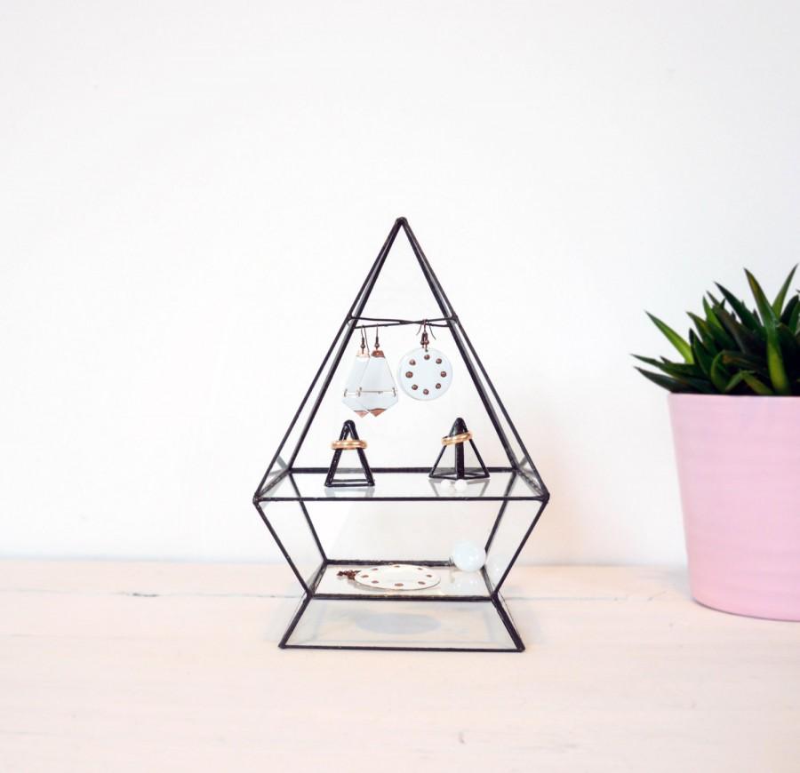 زفاف - Pyramid Glass Terrarium - Geometric Jewellery Holder - Stained Glass Terrarium - Pyramid Display Box