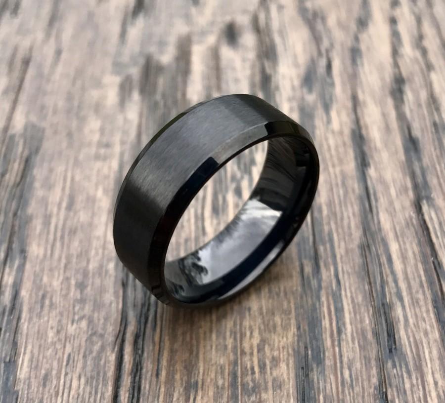 زفاف - 8 mm Stainless Steel Ring, Wedding Ring, Brushed Black Stainless Steel, Men's Wedding Band, Beveled Edge, Promise Ring, Unisex Ring