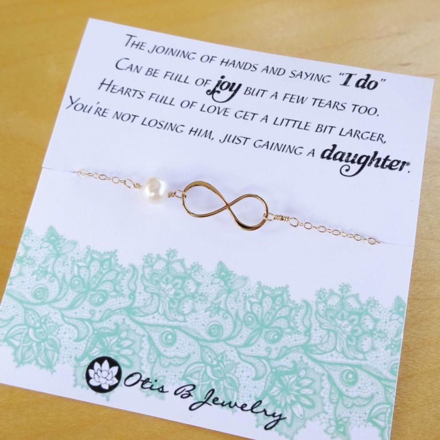 Hochzeit - Mother of the groom gift, wedding gift for mother in law from bride, pearl bracelet for mother of groom, mom in law card, infinity bracelet