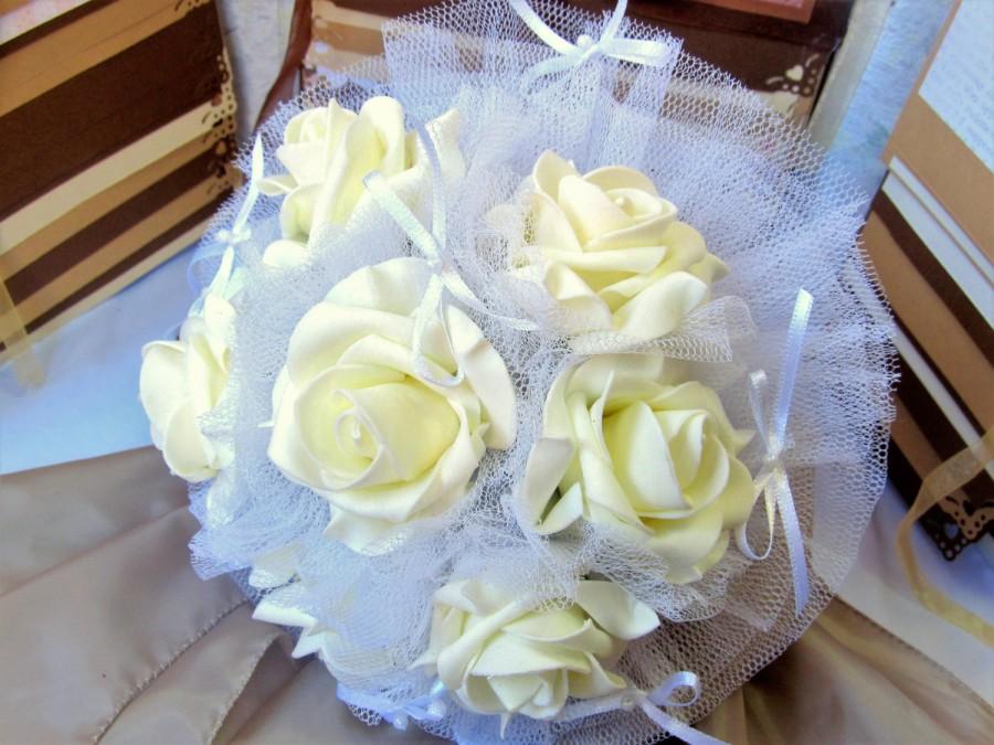 Hochzeit - Bridal bouquet/White wedding flowers/White bouquet/Silk roses/Keepsake boquet/Elegant bridal bouquet/Real touch flowers/Wedding roses/Roses