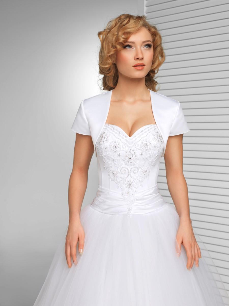 Hochzeit - Simple short sleeved Satin Bridal Jacket 