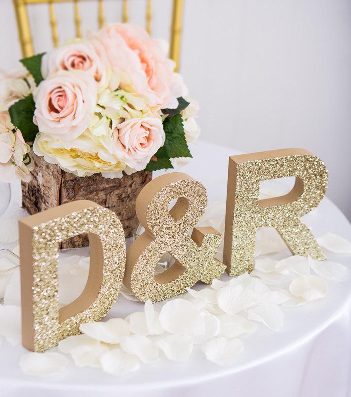 Hochzeit - Initial Signs Letters Freestanding Wedding Initial Signs - Personalized Table Signs - Initials 2 Letters and Ampersand (Item - INI400)