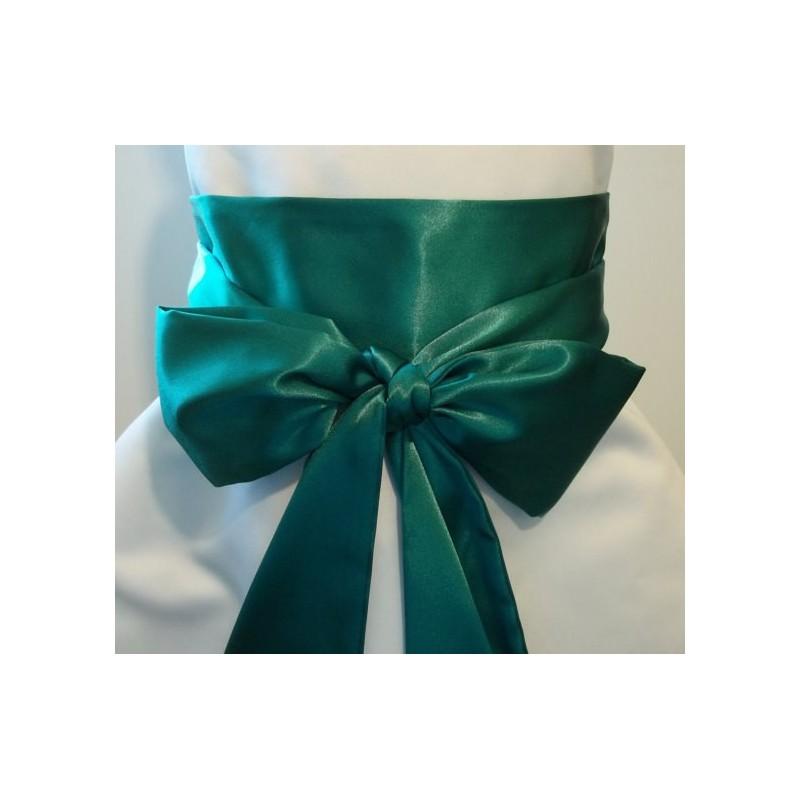 Hochzeit - EMERALD GREEN Bridal Sash Satin Sash Choose your length from 90" up to 100" - Hand-made Beautiful Dresses