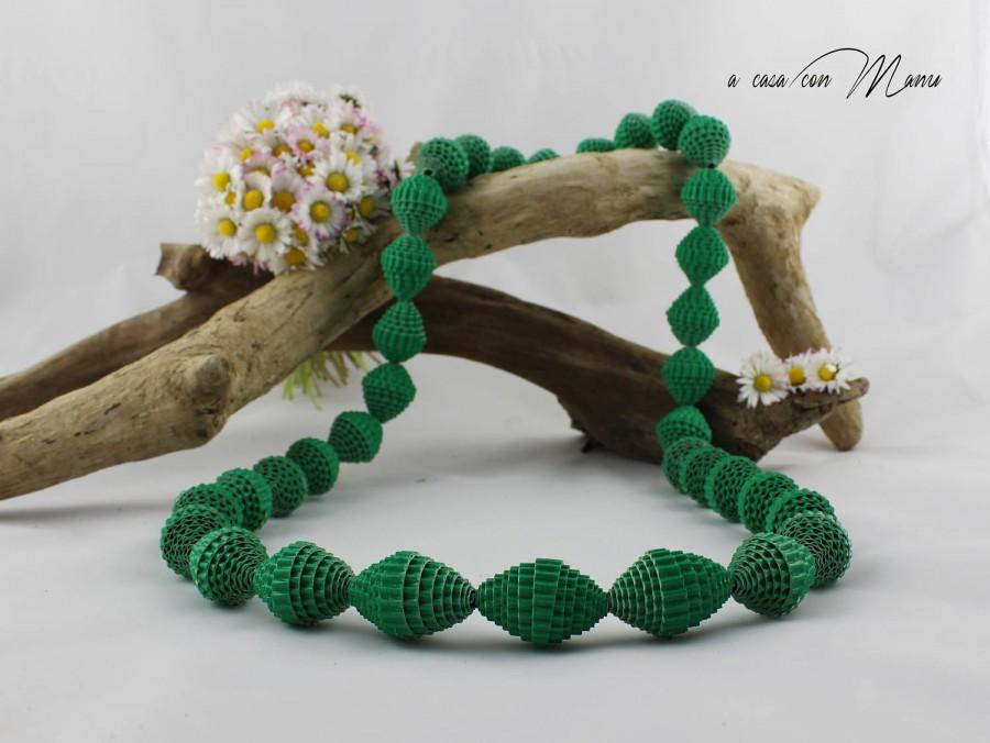 Wedding - Collana lunga con perle di carta, long necklace, verde, pearl paper, perle di cartoncino ondulato, idea regalo, handmade, made in Italy